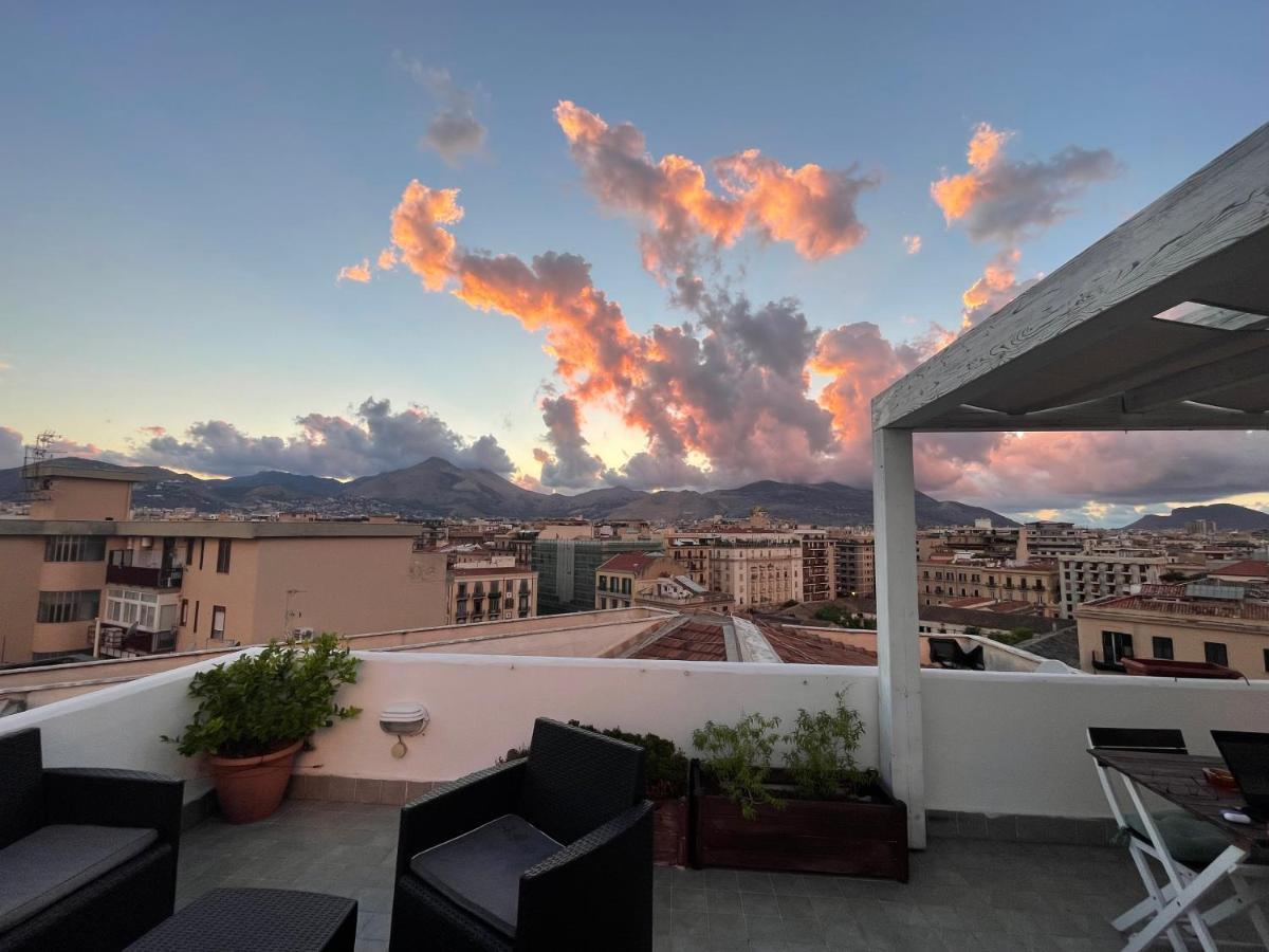 La Terrazza Su Palermo Acomodação com café da manhã Exterior foto