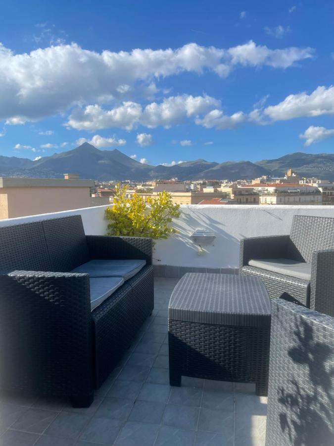 La Terrazza Su Palermo Acomodação com café da manhã Exterior foto